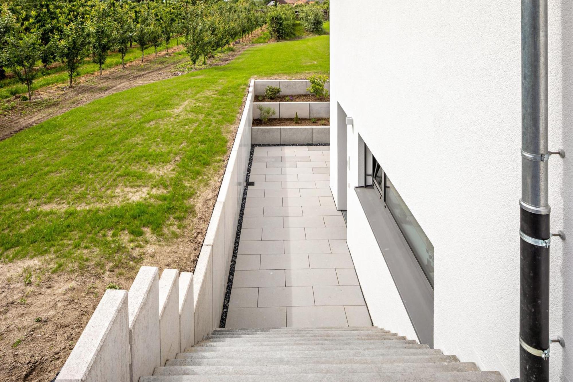 Ferienwohnung Im Obstgarten Ihringen Exterior foto